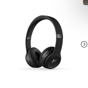 Black Beats Solo 3 Wireless Headphones